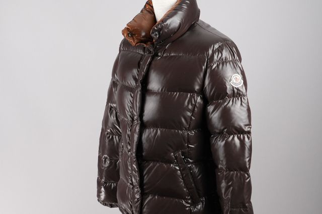 モンクレールのダウンをレンタルする魅力