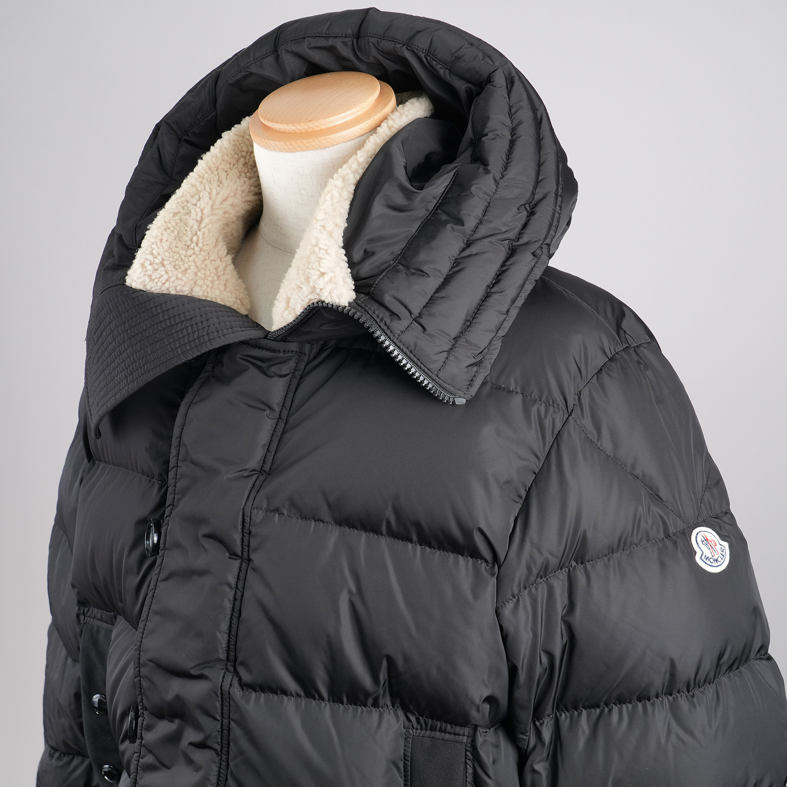 モンクレール　MONCLER PYRENEES ボア　ダウンジャケット　メンズ Moncler モンクレール PYRENEES ボア ダウンジャケット アウター