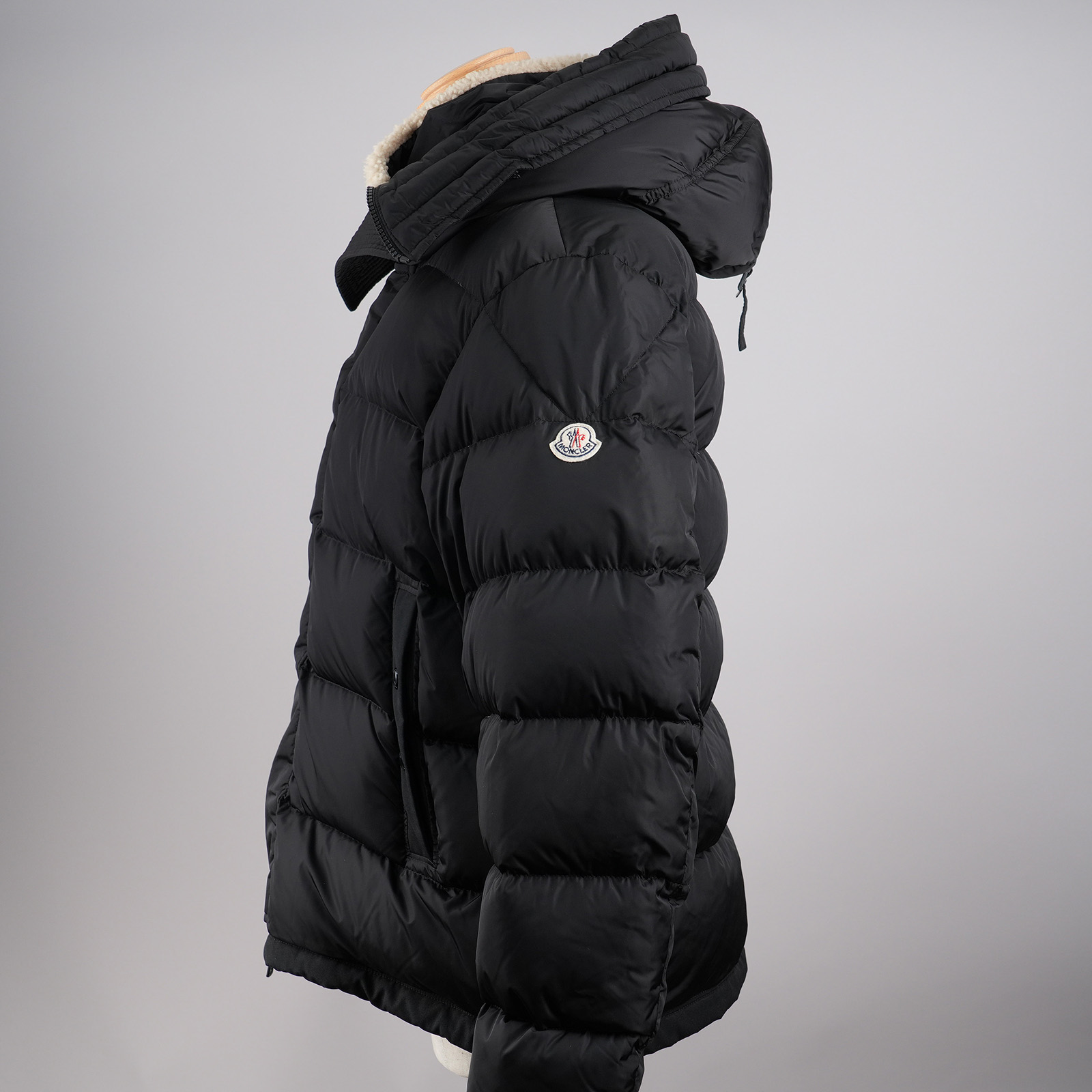 ◆極美品★ボア✕ダウン★PYRENEES★サイズ4★ブラック★モンクレール★ レンタル】PYRENEES ダウンジャケット サイズ4 ブラック メンズ