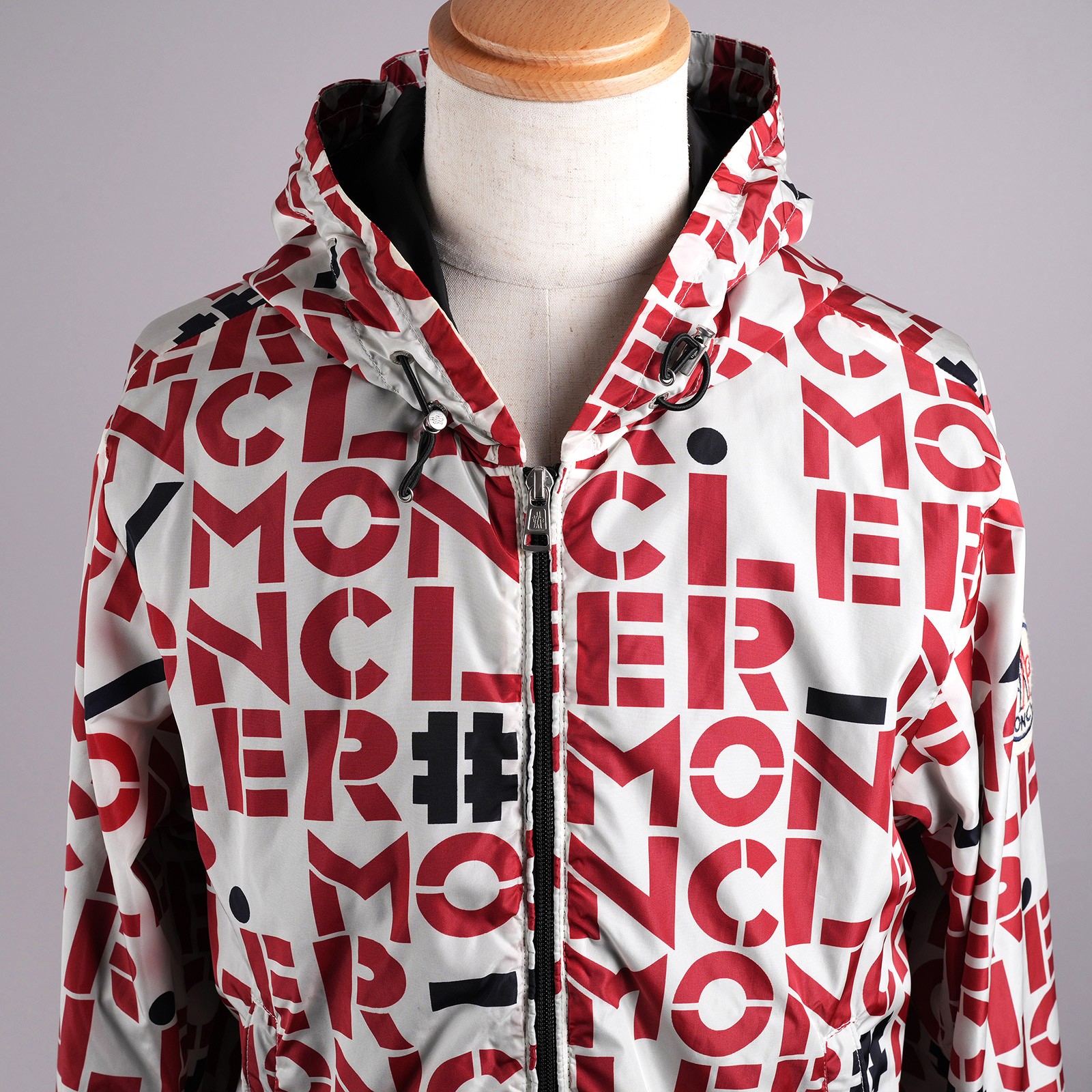 MONCLER　セール DORFMAN Moncler Fourmine Matte Nylon Puffer Jacket - Bergdorf Goodman