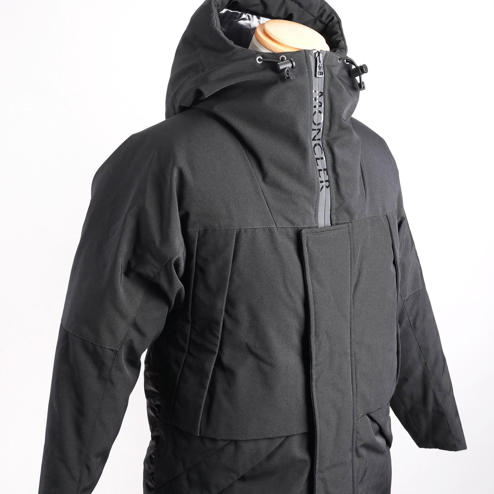 MONCLER ブラック 『FORSTER ダウンジャケット size1』 モンクレール FORESTER ダウンジャケット サイズ0 ブラック メンズ MONCLER
