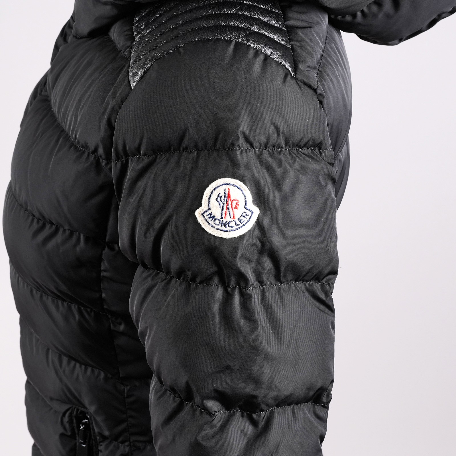 モンクレール ダウンジャケット TALEVE サイズ00 ブラック レディース