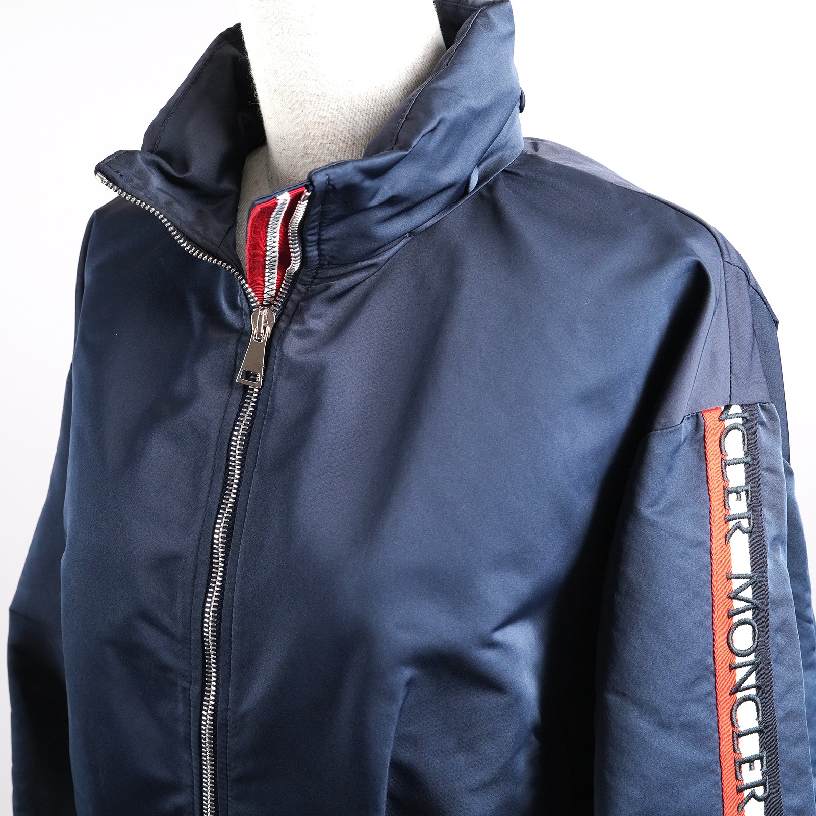MONCLER ZIRCONITE ナイロンジャケット モンクレール ZIRCONITE ジャケット ショート丈 サイズ0
