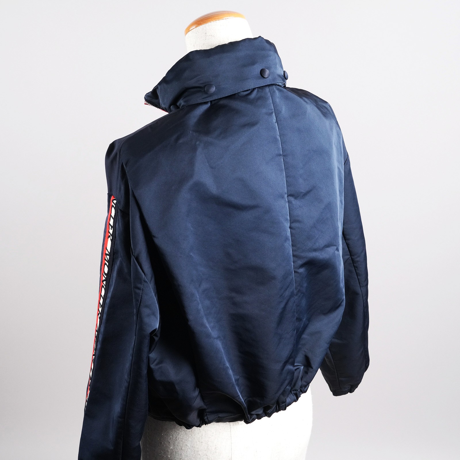 MONCLER ZIRCONITE ナイロンジャケット モンクレール ZIRCONITE ジャケット ショート丈 サイズ0