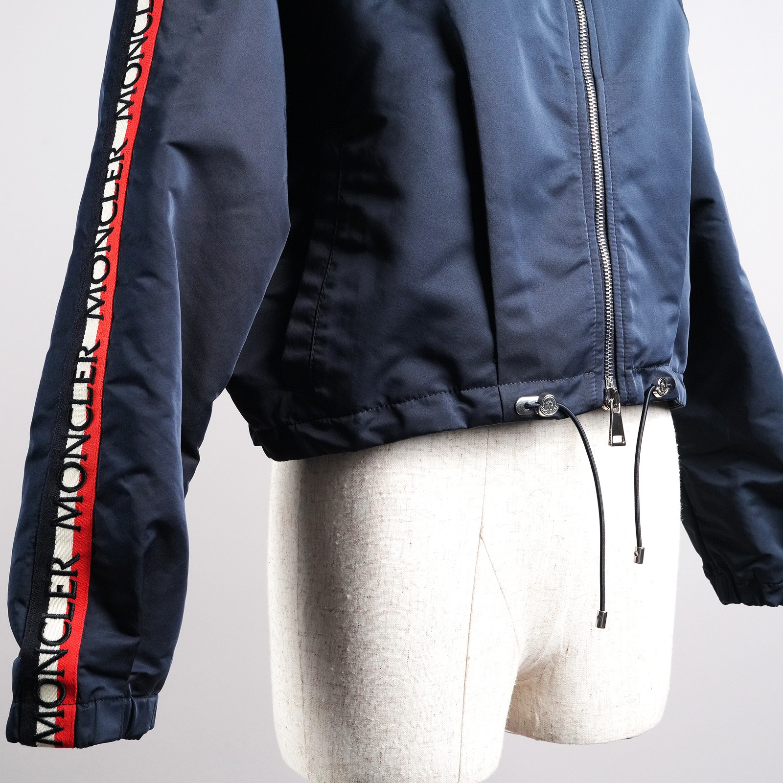 MONCLER ZIRCONITE ナイロンジャケット モンクレール ZIRCONITE ジャケット ショート丈 サイズ0