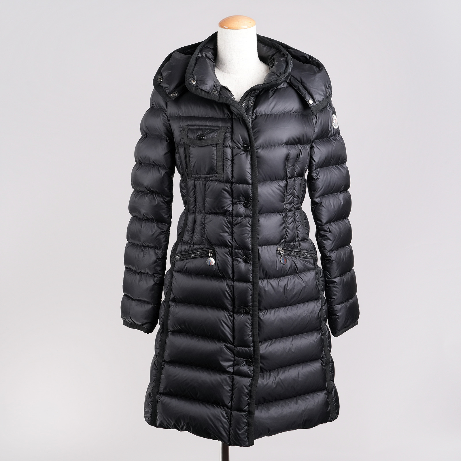MONCLER HERMINE ダウンコート ブラック 商品写真2