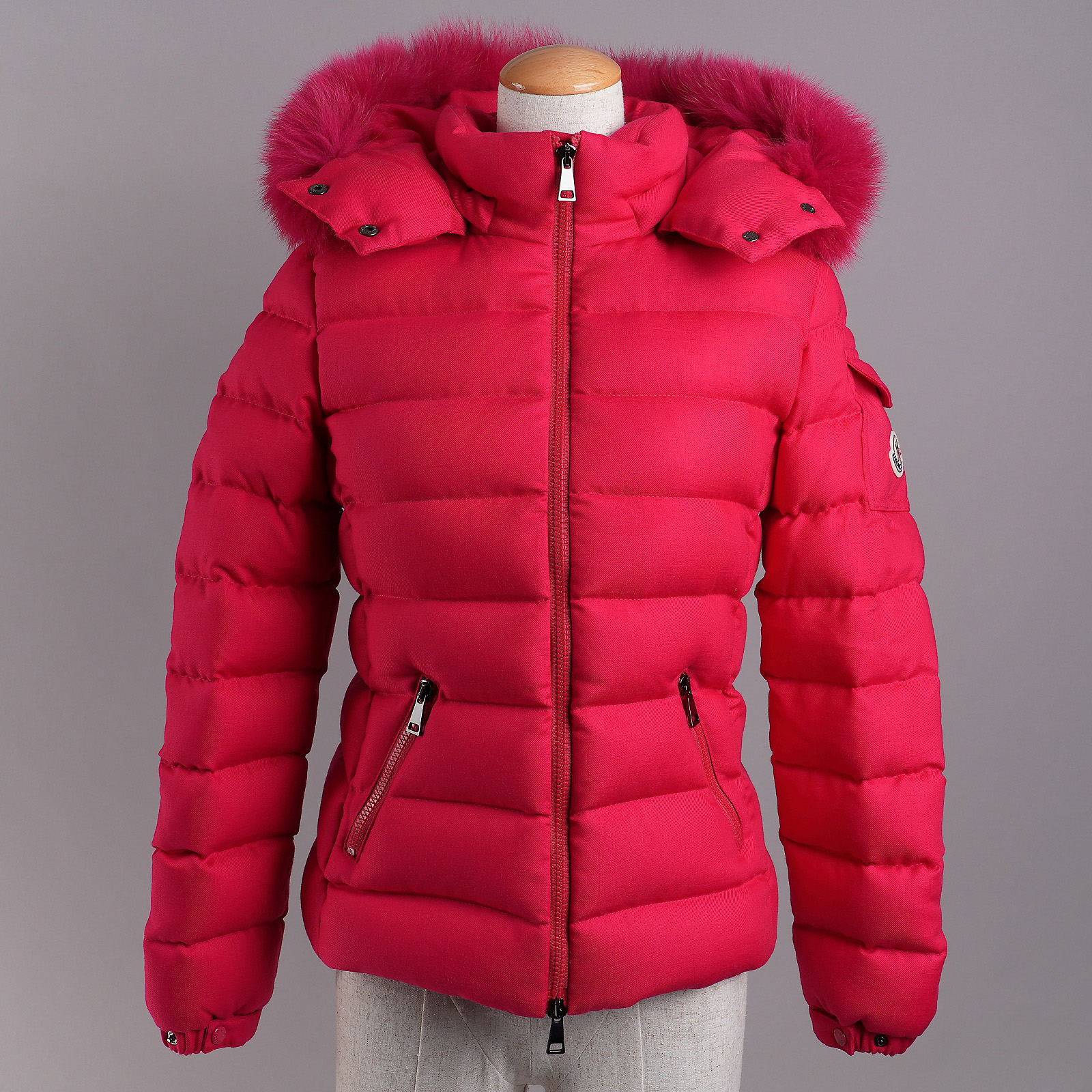 モンクレール BADYFUR ファー付ダウンジャケット サイズ0 レッド