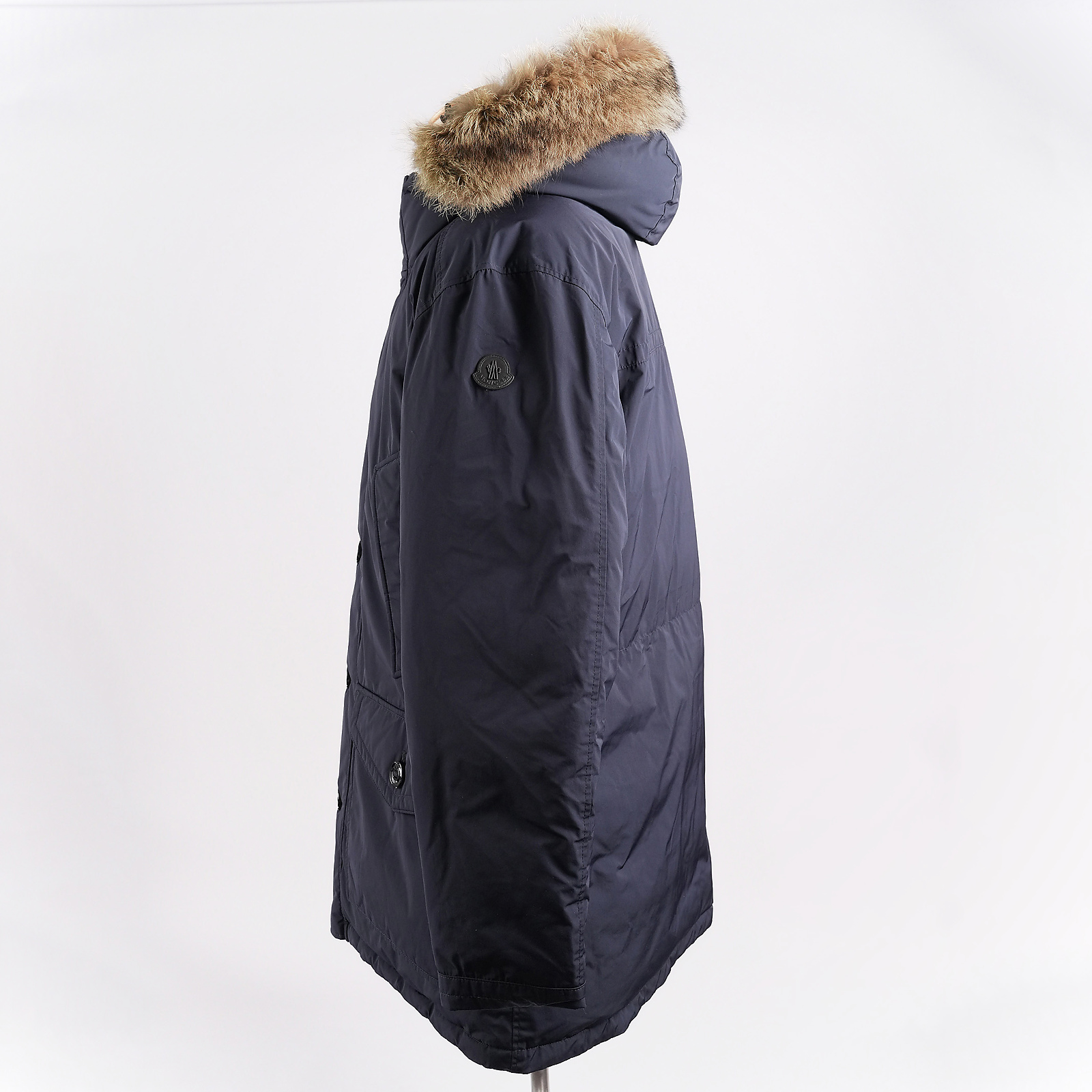 モンクレール（MONCLER）RIVER ロングダウンジャケット ダークネイビー メンズ サイズ3｜反対側の斜め
