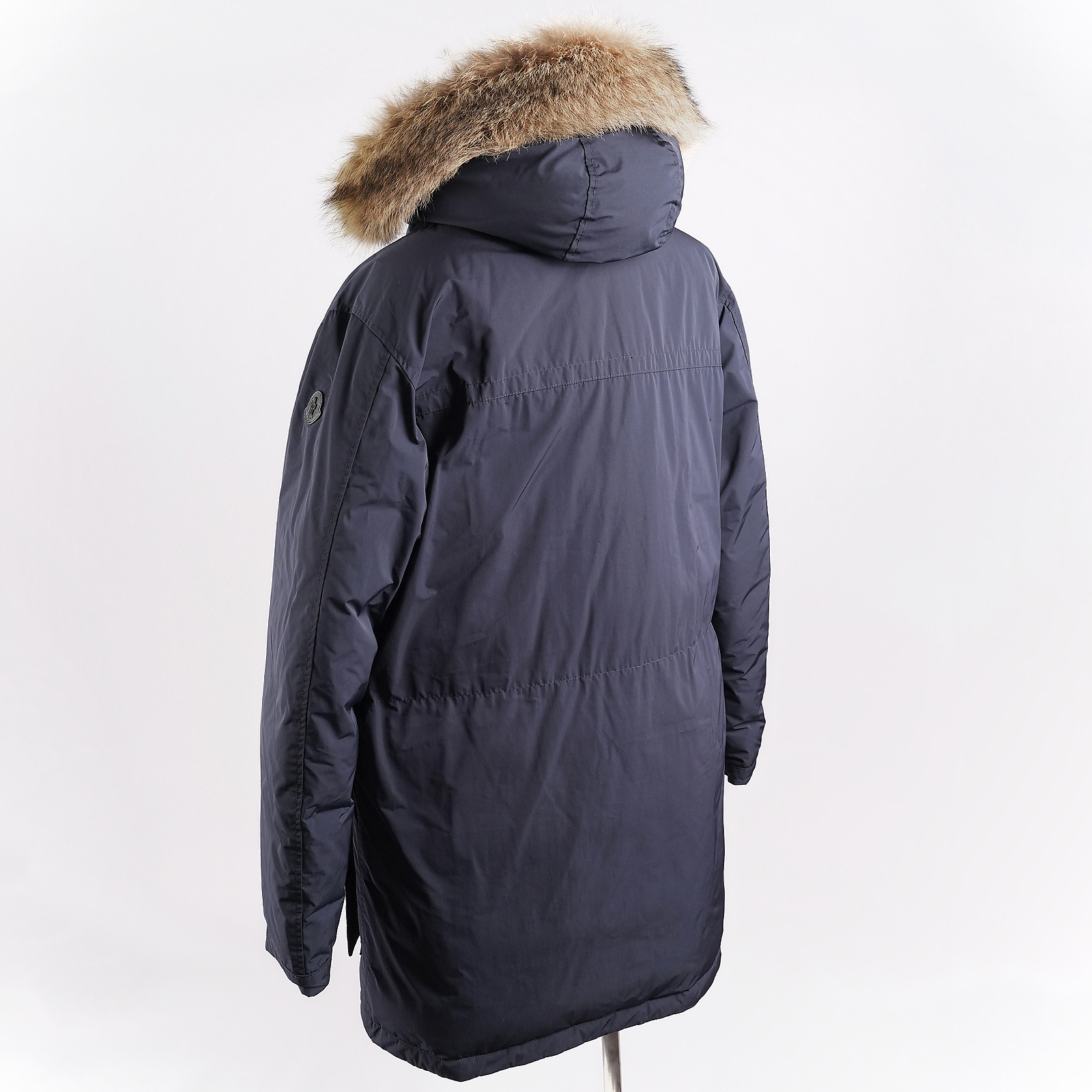 モンクレール（MONCLER）RIVER ロングダウンジャケット ダークネイビー メンズ サイズ3｜背面斜め