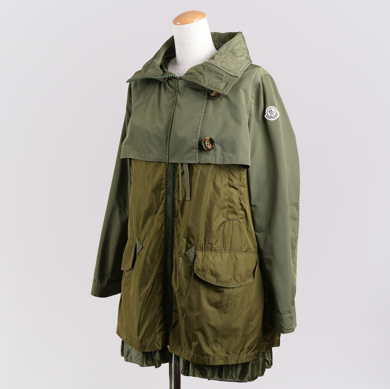 【レンタル２泊３日～】モンクレール ジャケット/コート HARUMI サイズ1 カーキ レディース MONCLER 春・秋