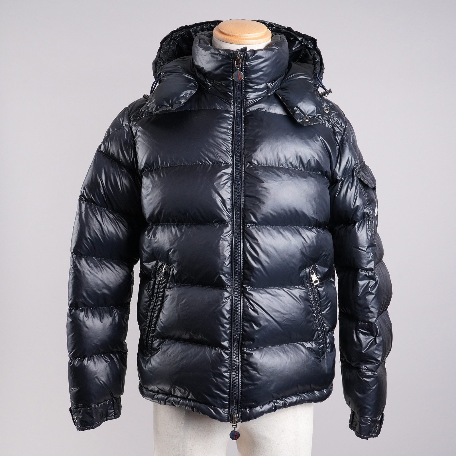 特別なMONCLER　モンクレール　ガムブルー　メンズ　サイズ１ レンタル2泊3日～】MONCLER モンクレール MAYA 特注 ダウン