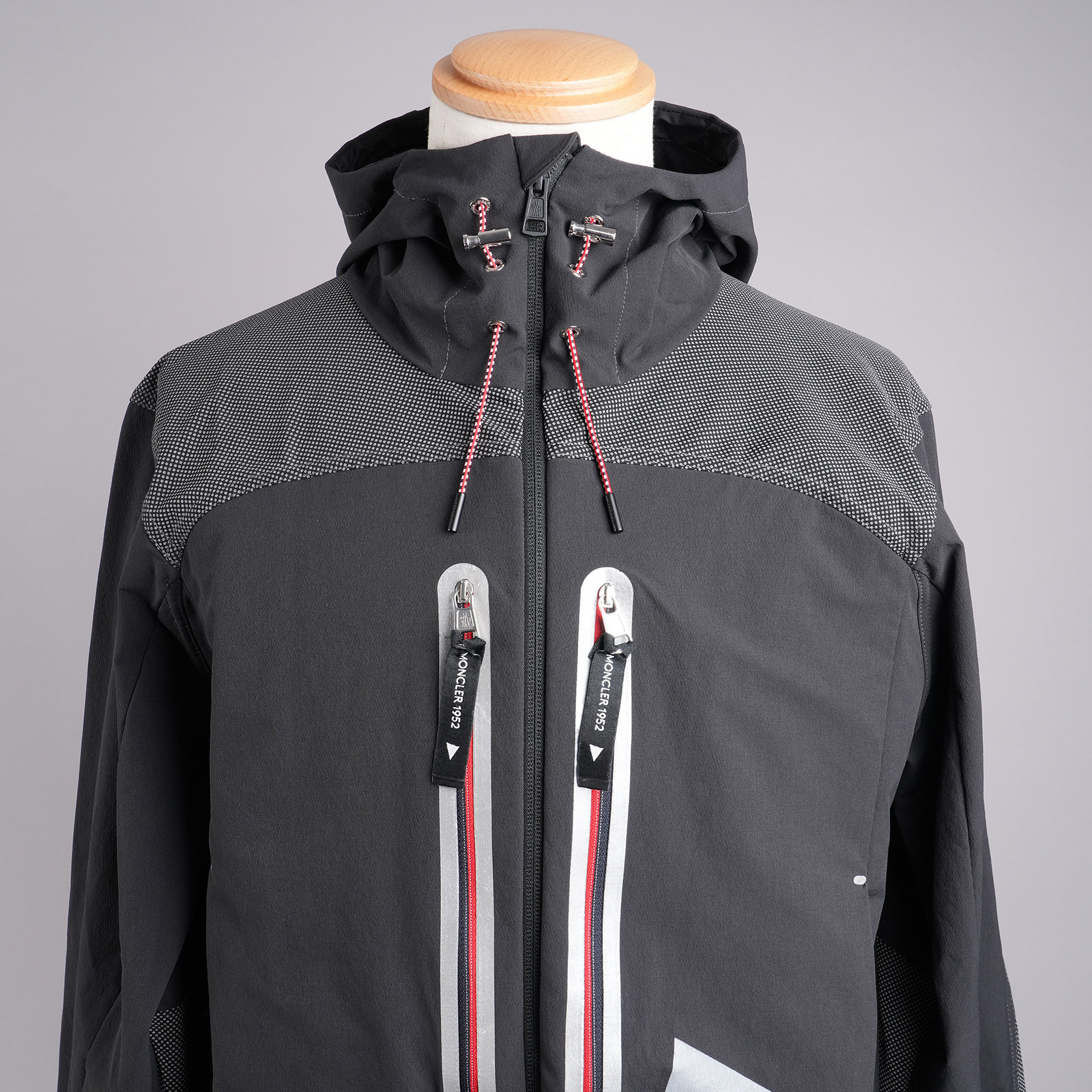 MONCLER × and wander ITABASHI ナイロンジャケット ブラック フード・胸元ジップポケット