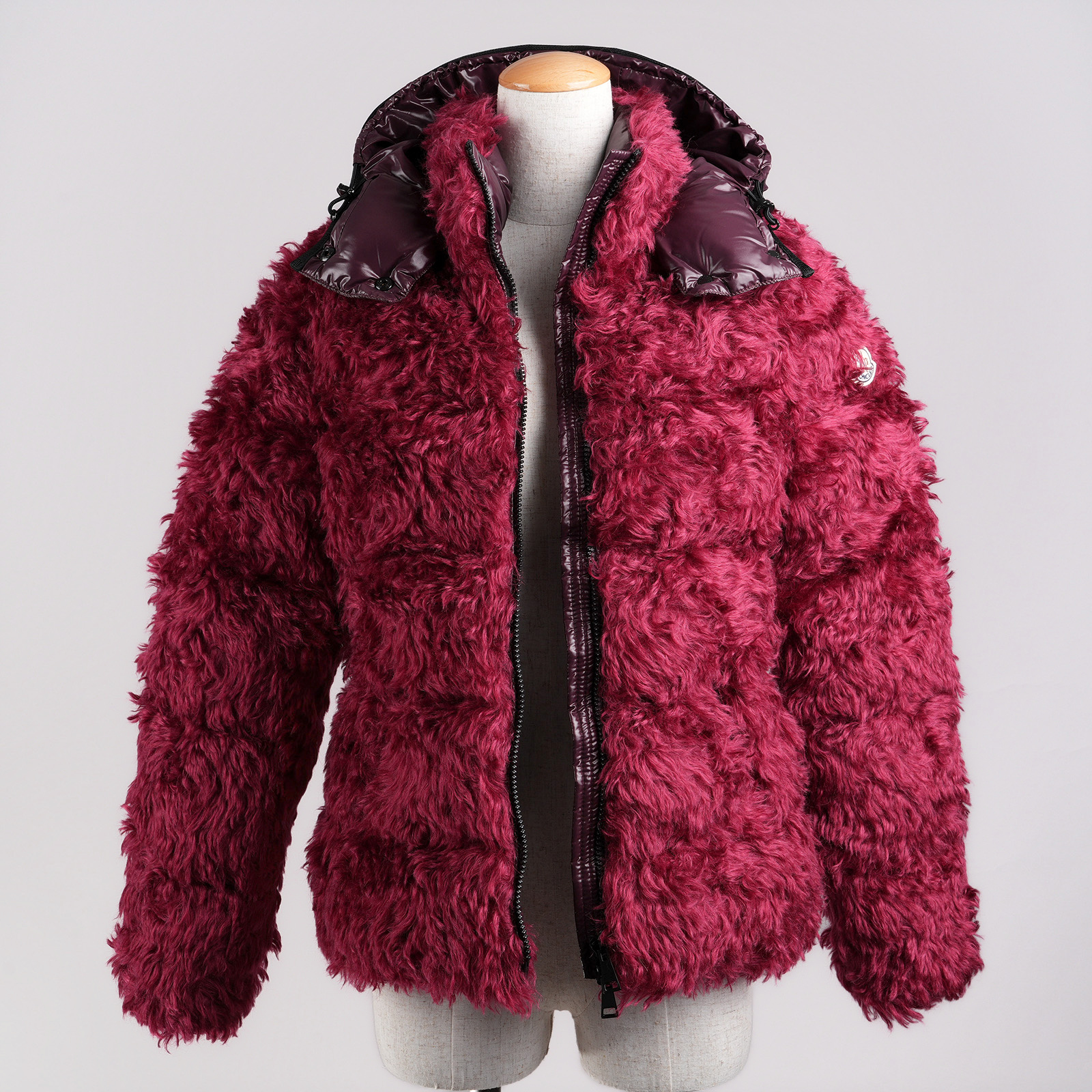 MONCLER BADYP ファー・フード付きダウンジャケット ボルドー 前開き