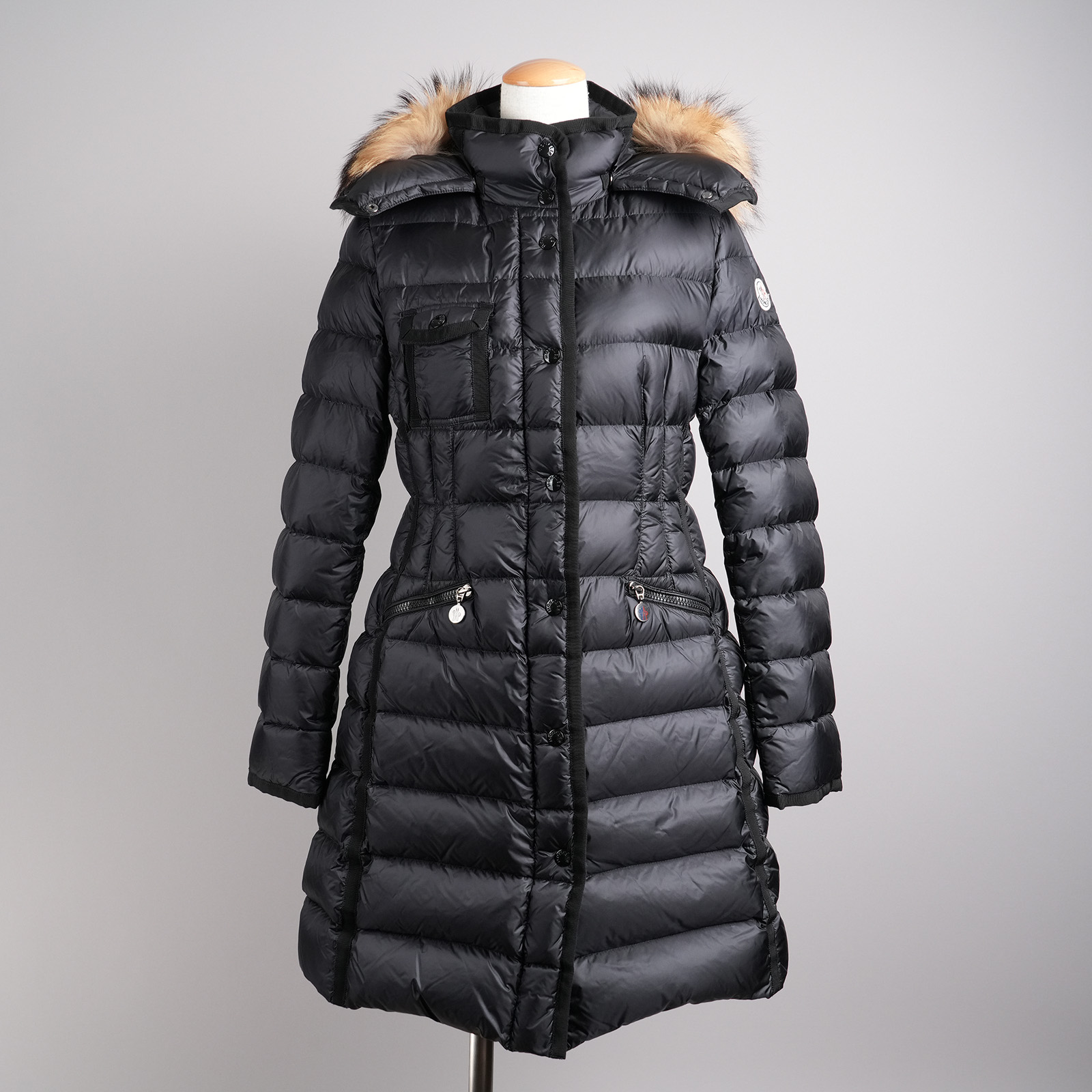 【極美品】モンクレール　エルミファー　黒　サイズ3（13号相当）　※注意点あり MONCLER - エルミファー☃️モンクレールの通販 by from Paris