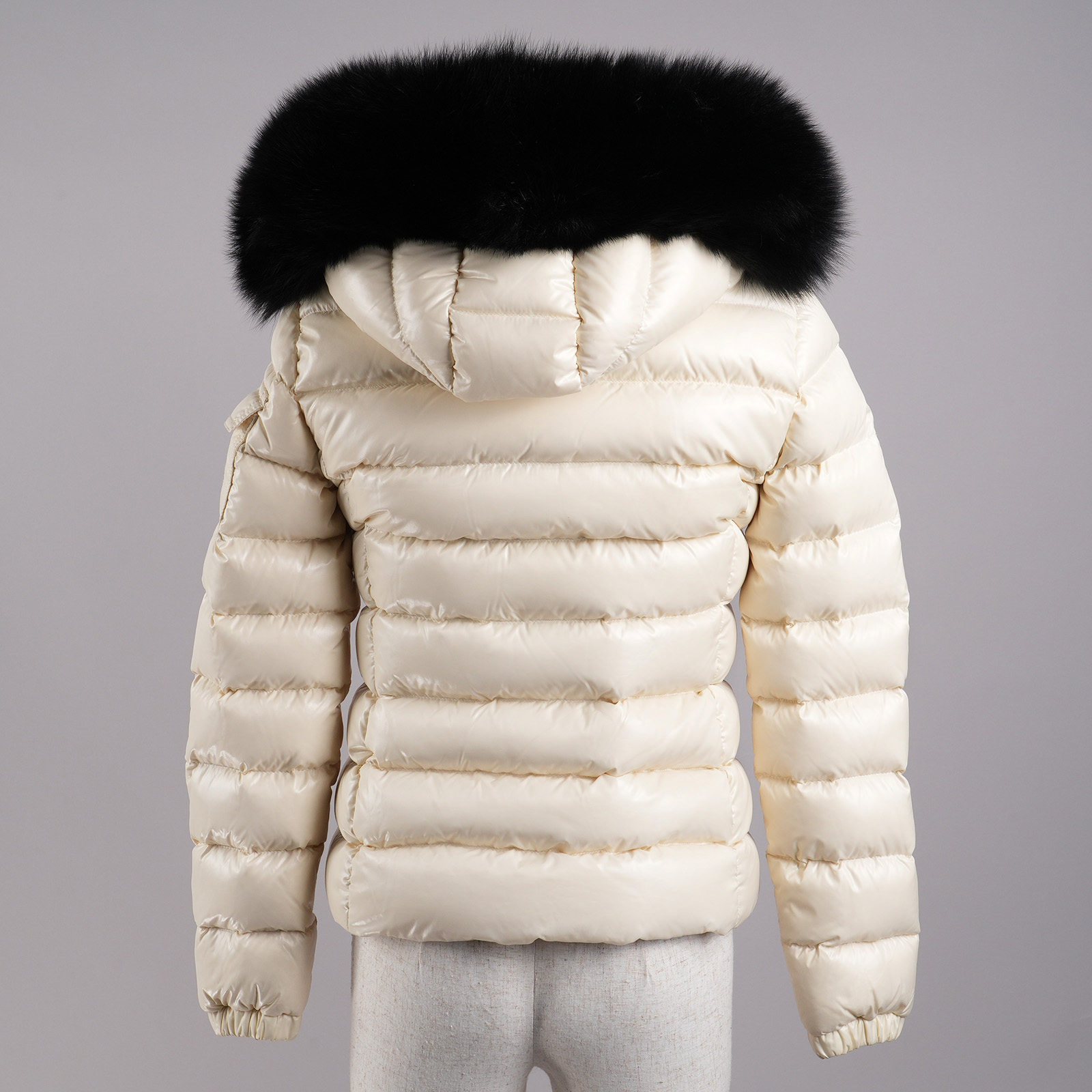 モンクレール BADYFUR サイズ0 リアルファー ホワイト ☆【MONCLER(モンクレール)】Badyf ☆ファーダウンジャケット (MONCLER