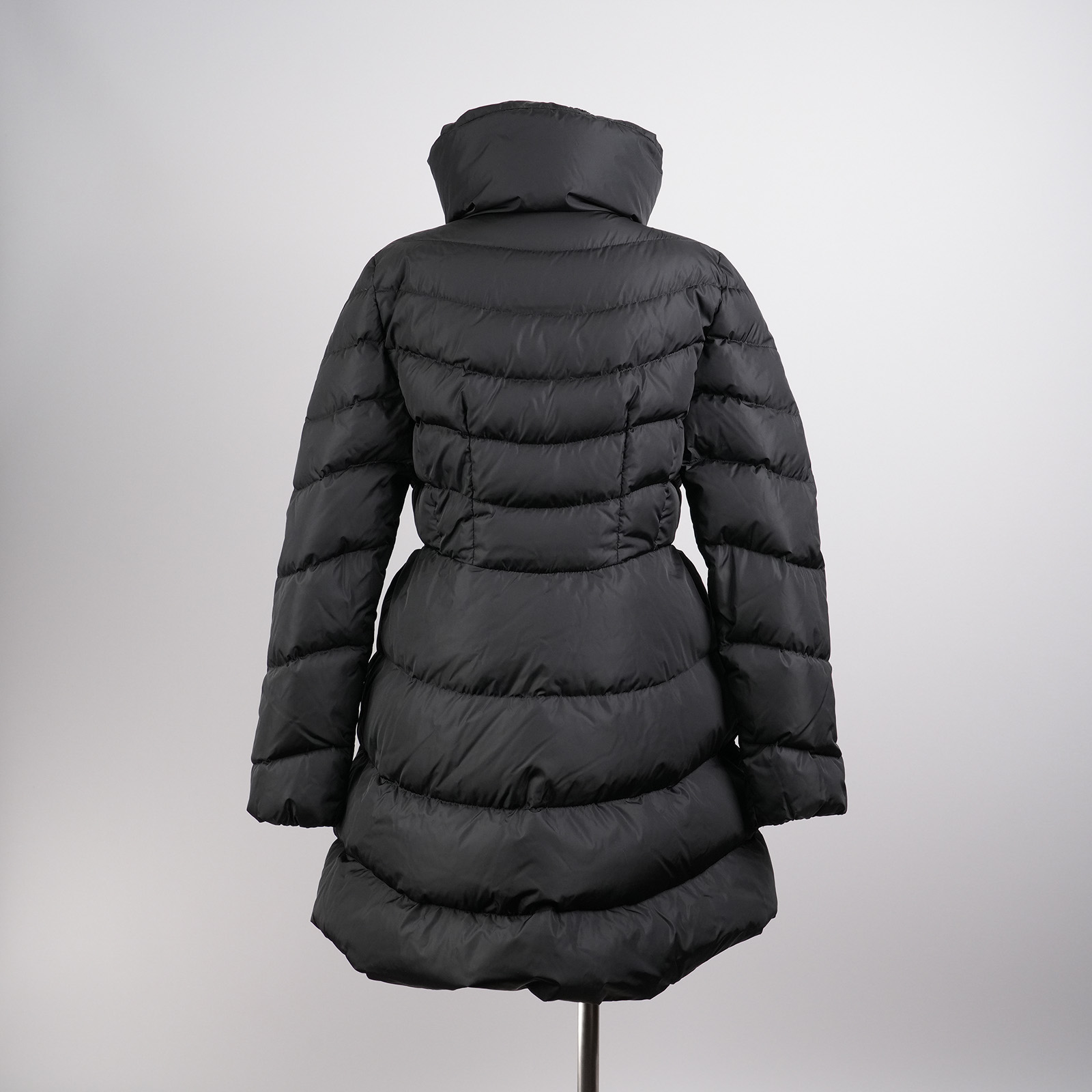 レンタル】モンクレール ダウンジャケット MIRIELON サイズ2 ブラック