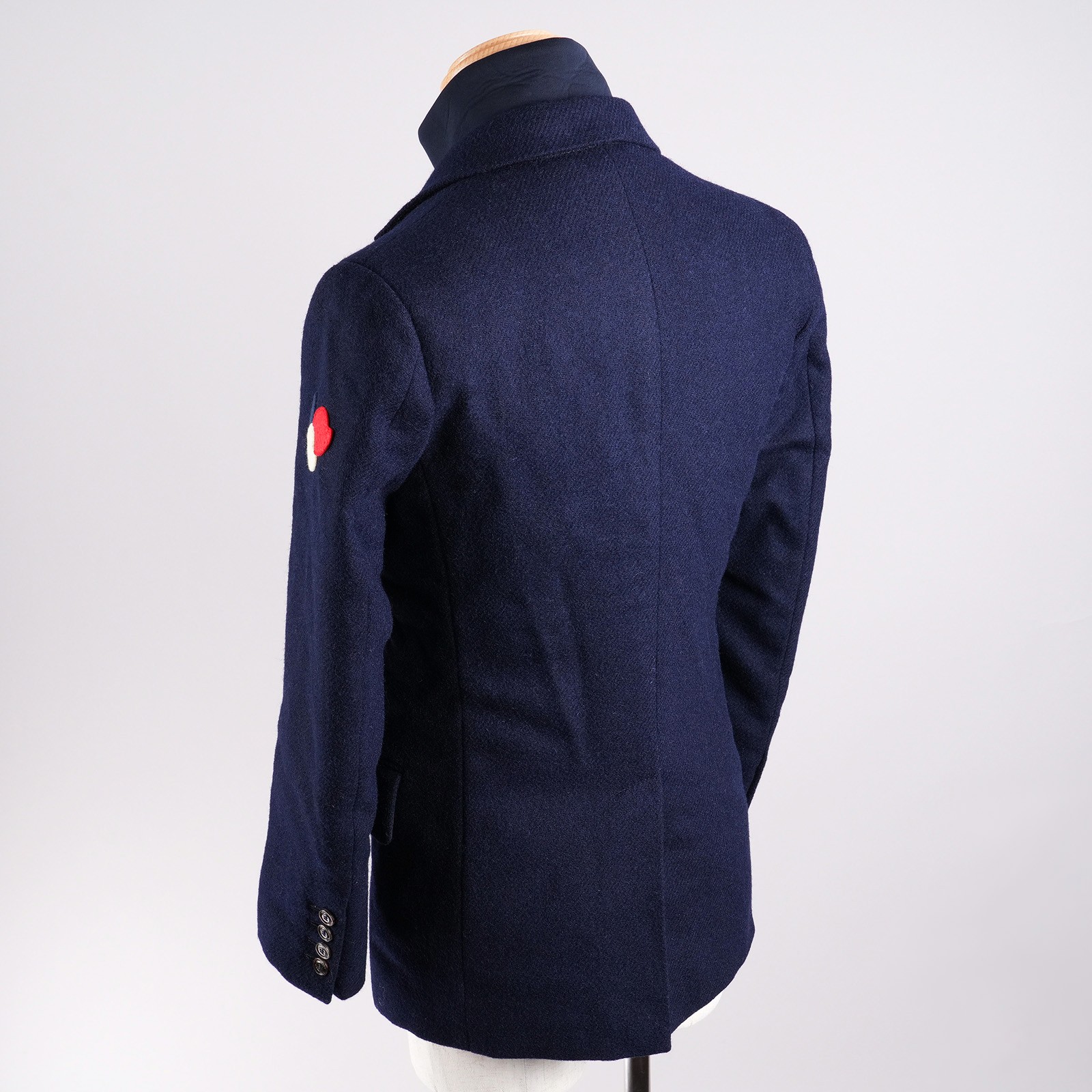 モンクレール（MONCLER）SAUGE ダウンジャケット ネイビー メンズ サイズ0｜背面斜め