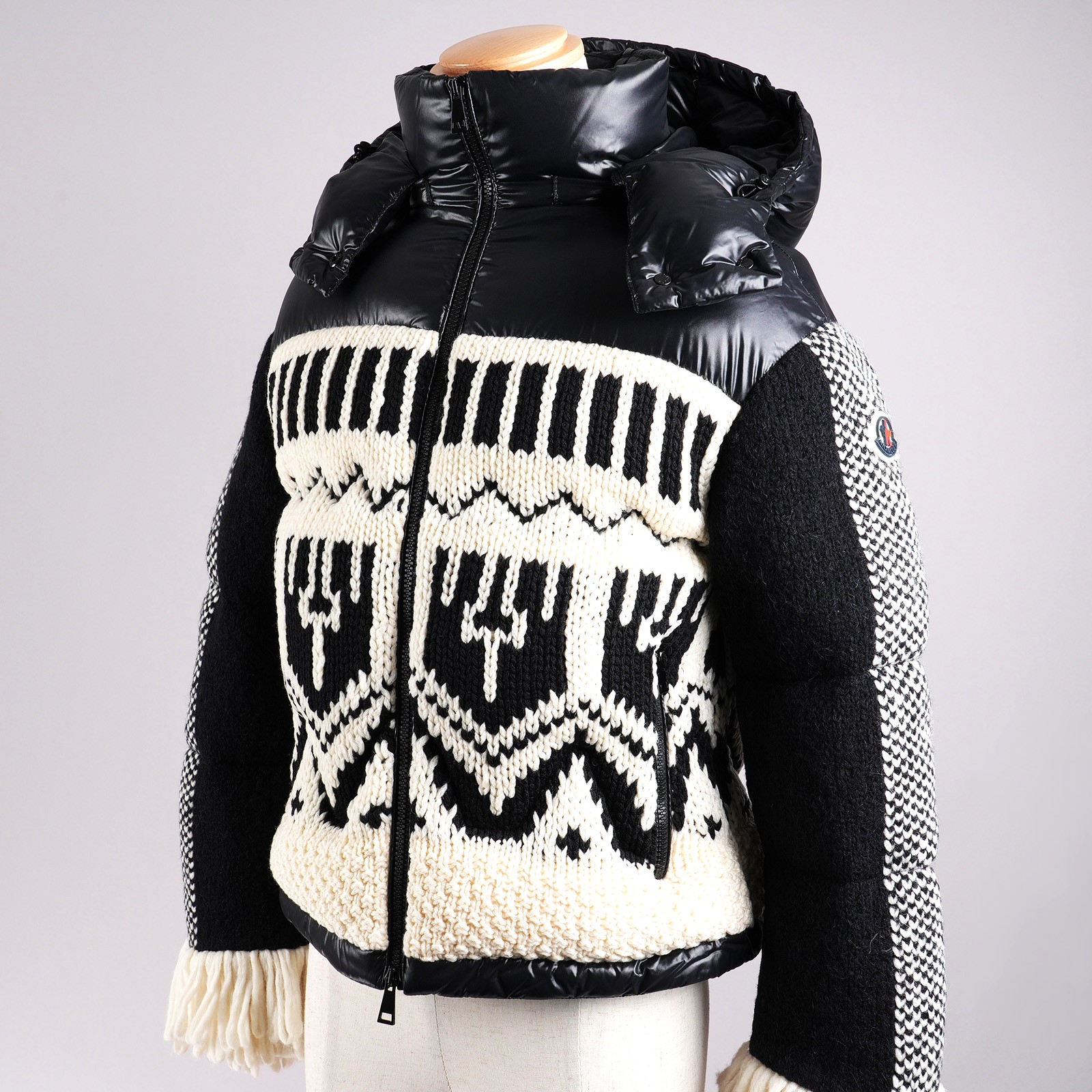 【レンタル２泊３日～】モンクレール HYOSERIS ダウンジャケット サイズ00（オーバーサイズ） ブラック レディース MONCLER