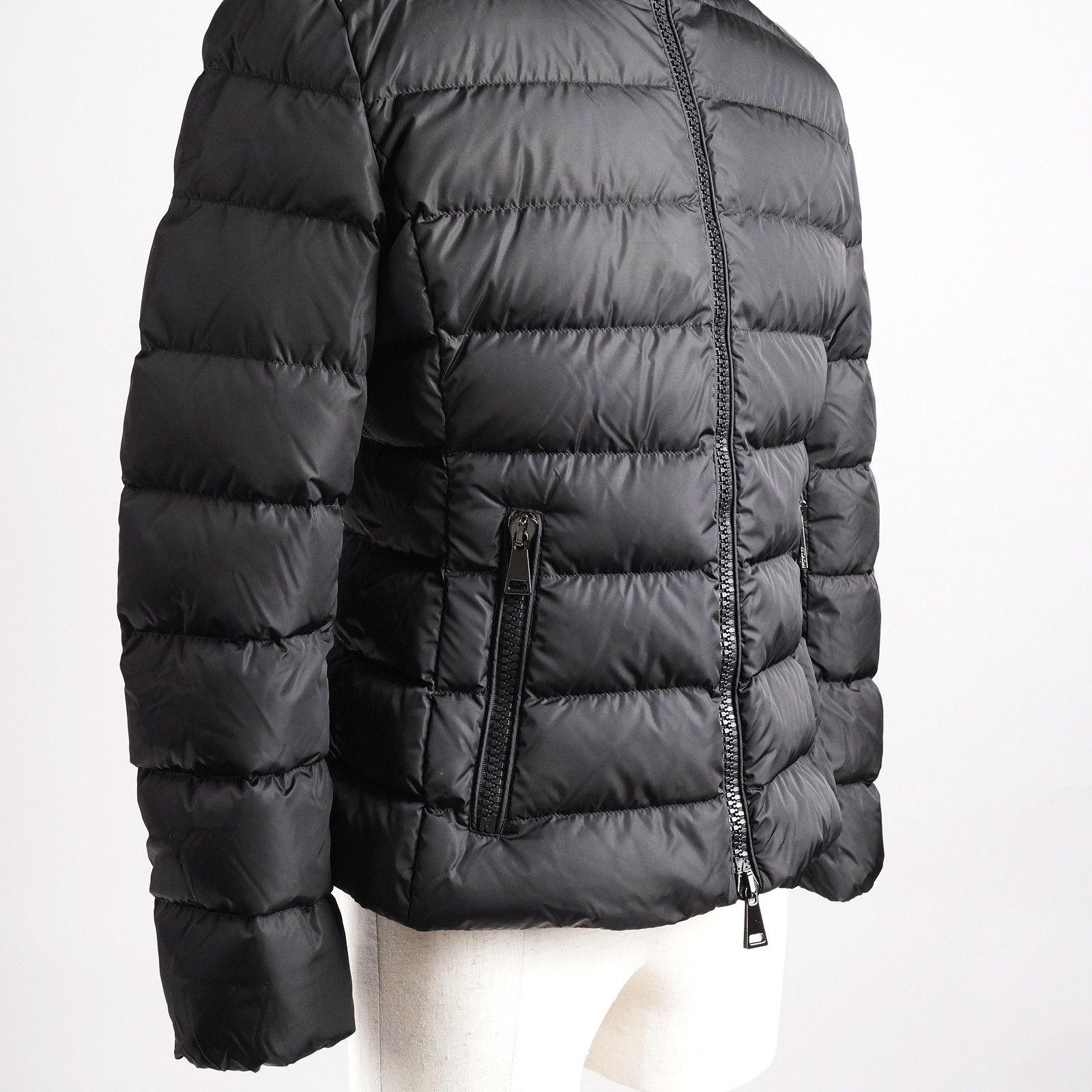 モンクレール（MONCLER）TETLA ダウンジャケット ブラック レディース サイズ2｜フロントウエスト ファスナーポケット
